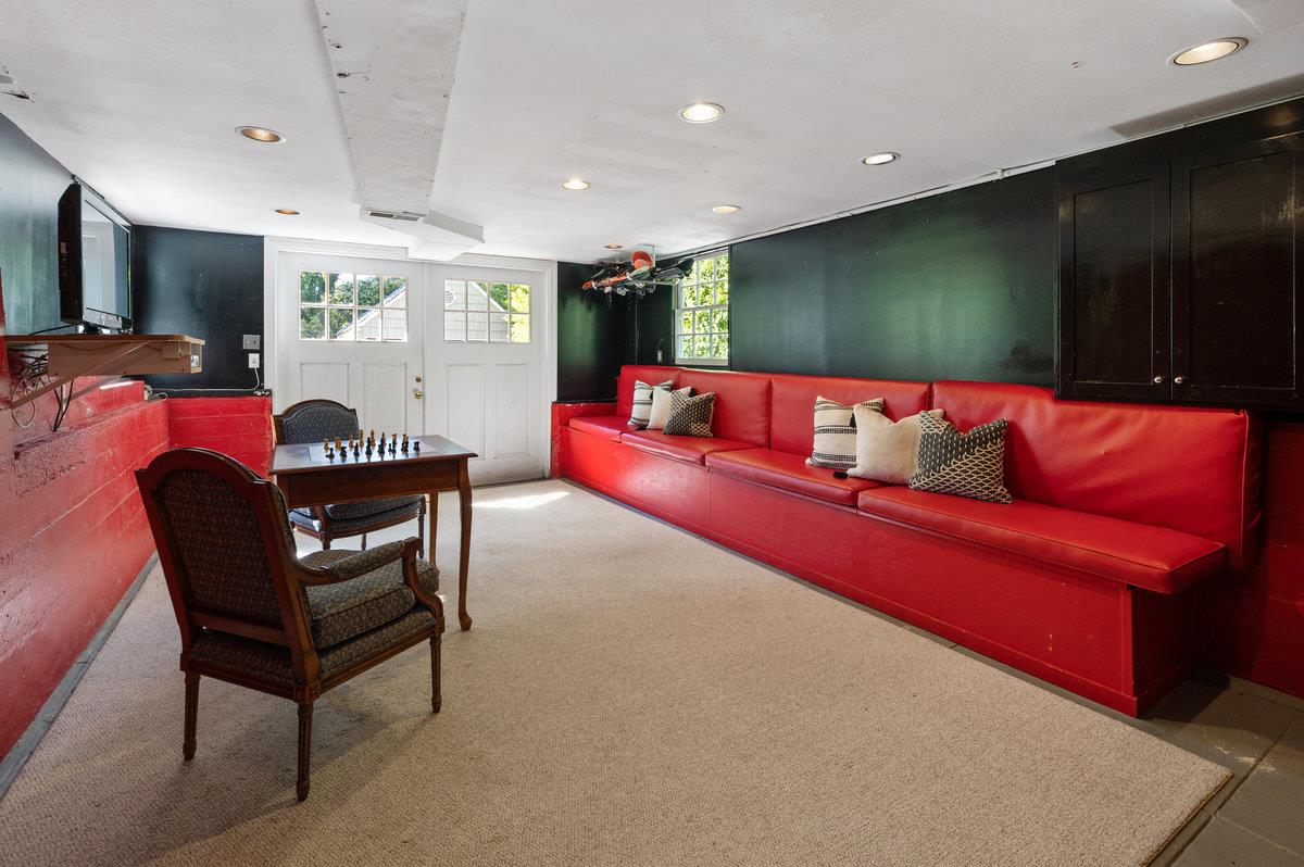 539 Edgewood Road San Mateo, CA 94402 - Photo 60 of 68 Gallery Image 60