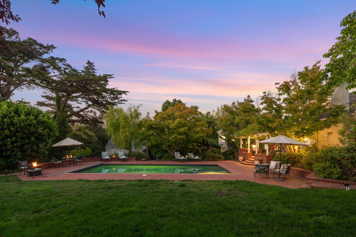 539 Edgewood Road San Mateo, CA 94402 - Photo 7 of 68 Gallery Image 7