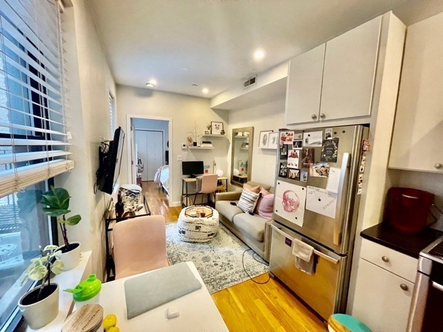 419 Hanover Street, Unit 3 Boston, MA 02113 - Photo 3 of 13