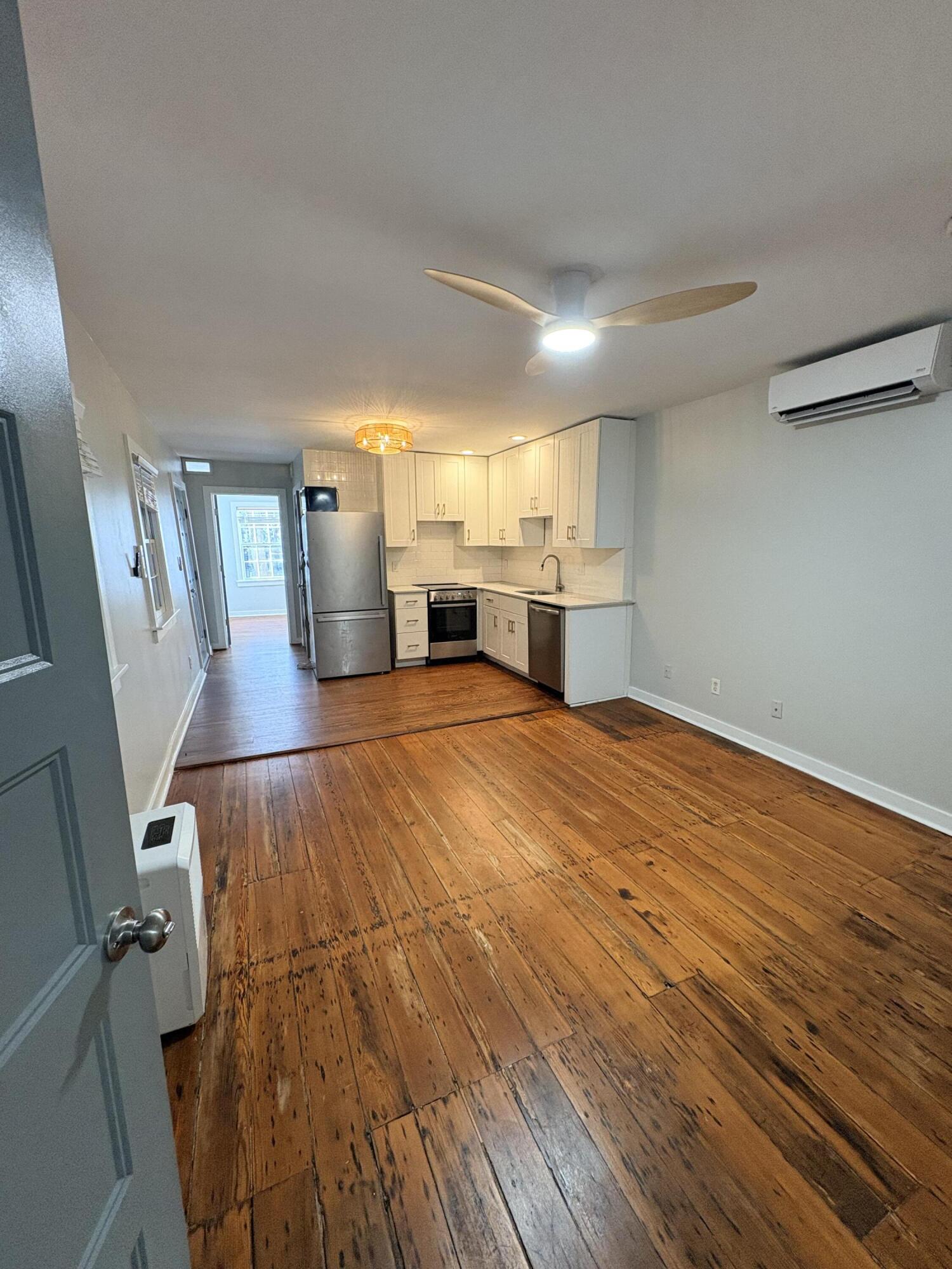 128 Logan Street, Unit A Charleston, SC 29401 - Photo 6 of 12 IMG_0967