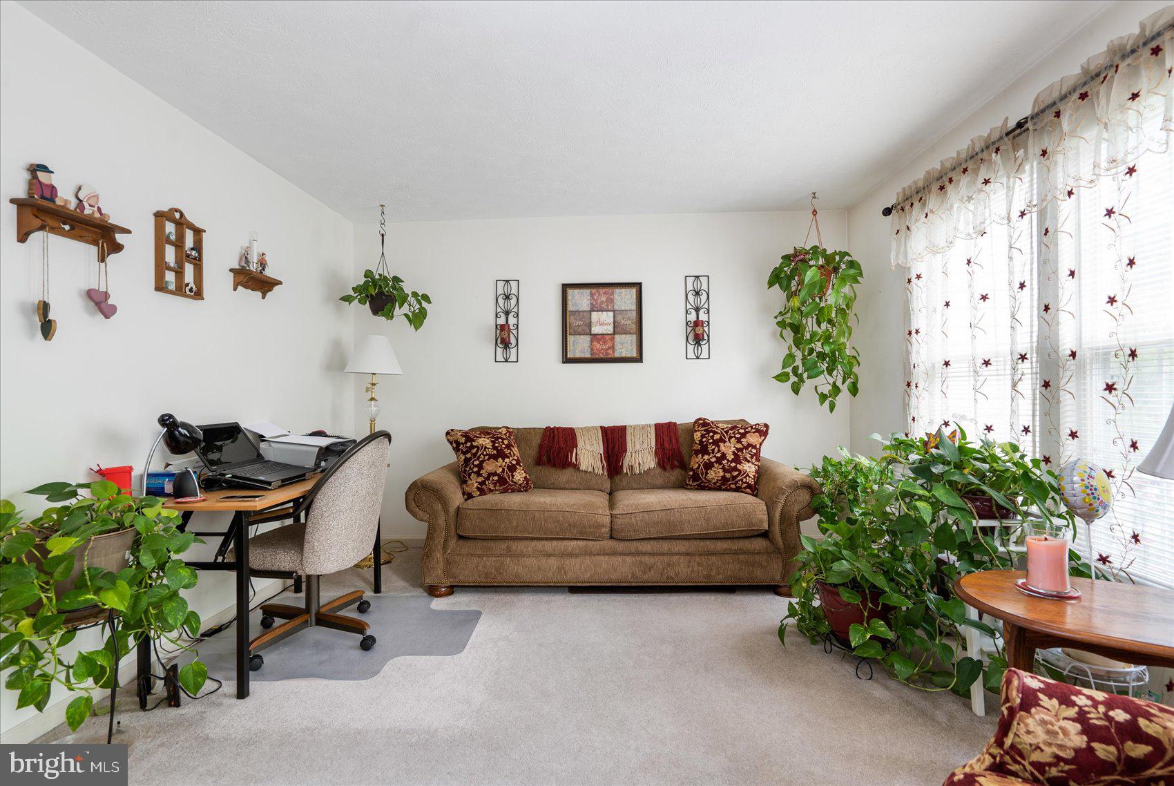 5403 Canonbury Road Rosedale, MD 21237 - Photo 3 of 40 Living Room
