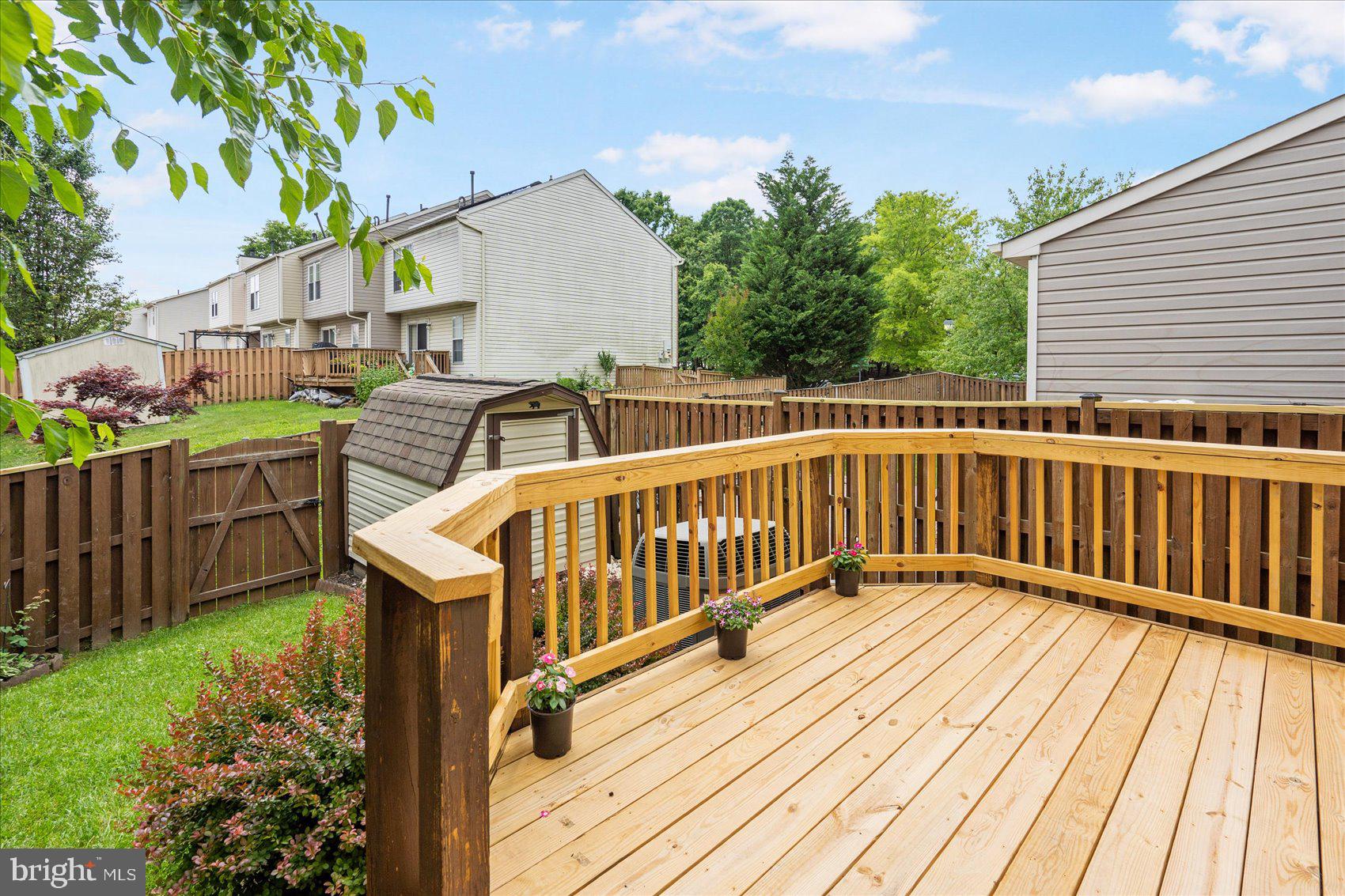 5403 Canonbury Road Rosedale, MD 21237 - Photo 32 of 40 Back Deck