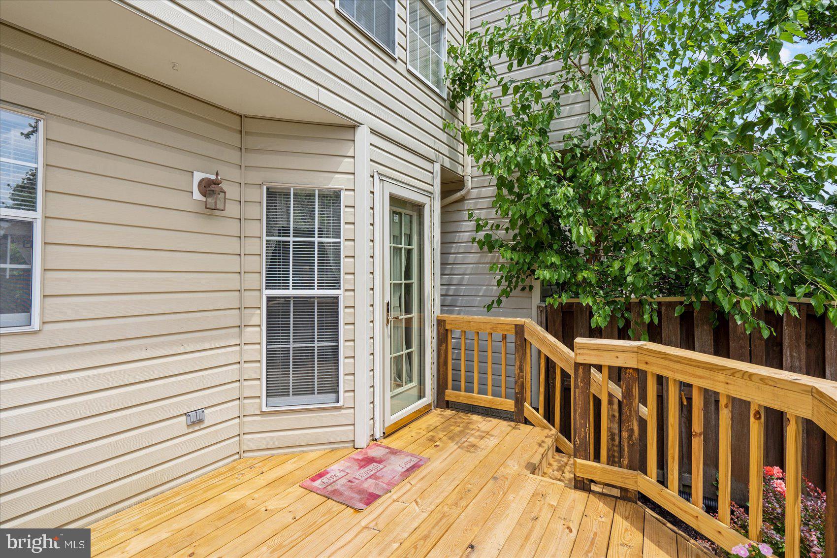 5403 Canonbury Road Rosedale, MD 21237 - Photo 33 of 40 Back Deck