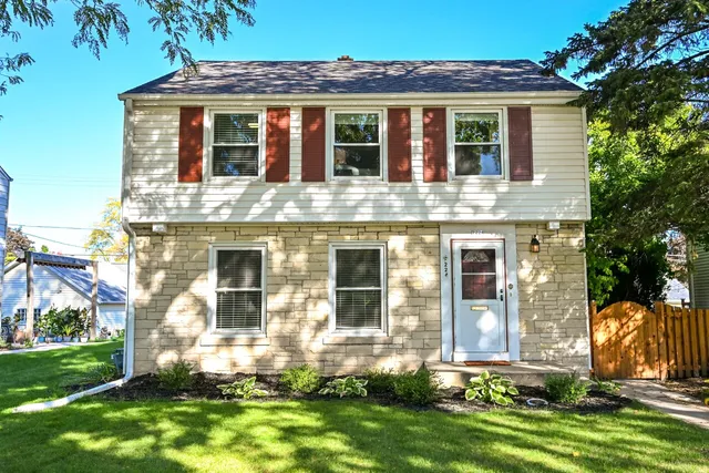 $359,900 | 7224 West Bluemound Road, Wauwatosa, WI 53213