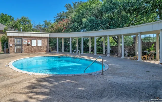 $239,900 | 1819 Babcock Road, Unit 605, San Antonio, TX 78229