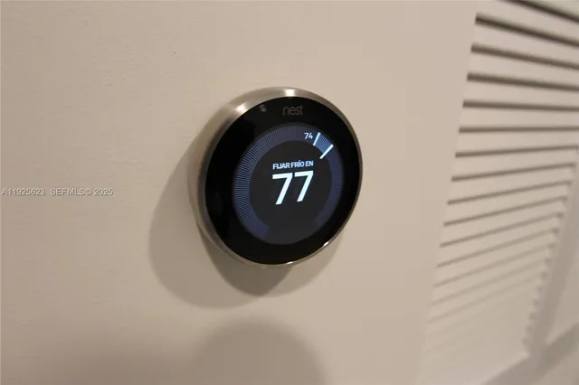 an empty room with an empty space