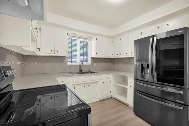 $5,300 | 5781 Southwest 25th Street, Miami, FL 33155