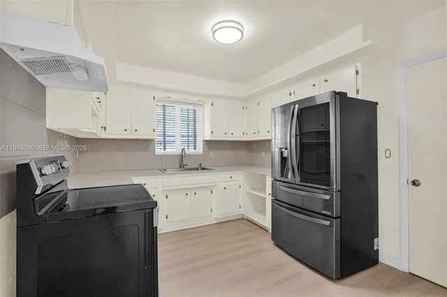 $5,300 | 5781 Southwest 25th Street, Miami, FL 33155