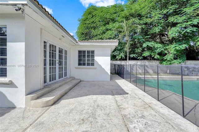 $5,300 | 5781 Southwest 25th Street, Miami, FL 33155