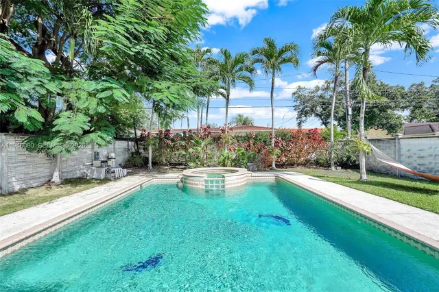 $5,300 | 5781 Southwest 25th Street, Miami, FL 33155