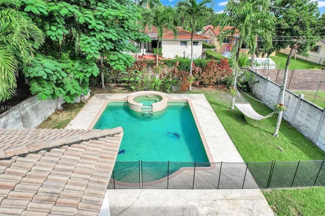 $5,300 | 5781 Southwest 25th Street, Miami, FL 33155