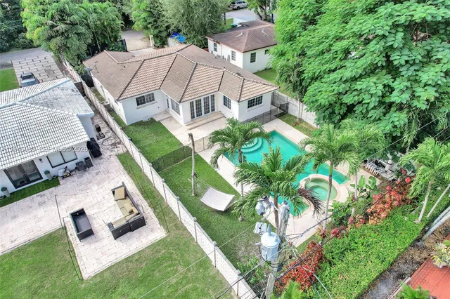 $5,300 | 5781 Southwest 25th Street, Miami, FL 33155