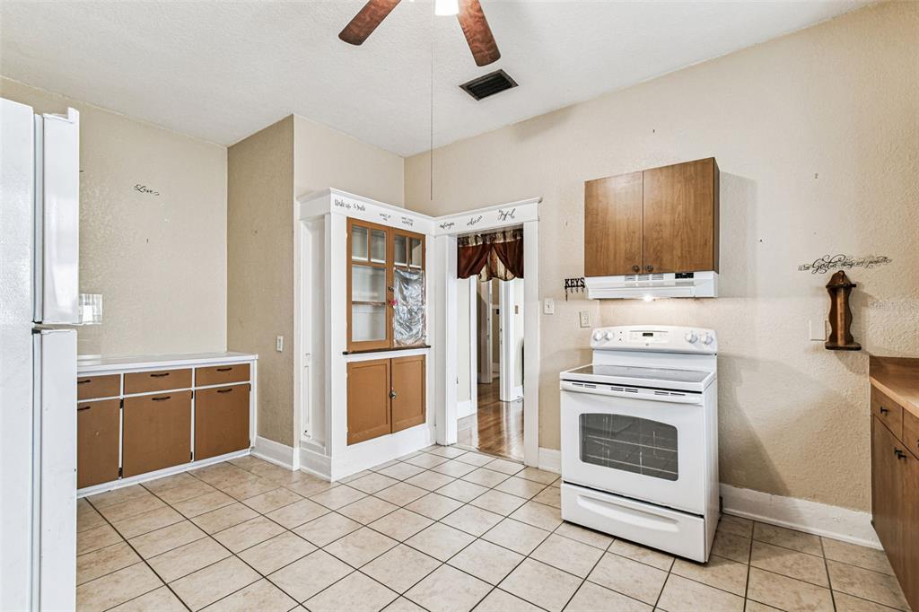 1808 North Tampania Avenue Tampa, FL 33607 - Photo 18 of 26