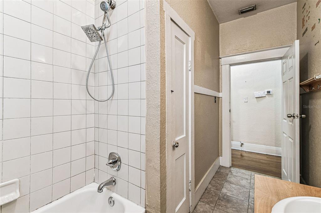 1808 North Tampania Avenue Tampa, FL 33607 - Photo 10 of 26