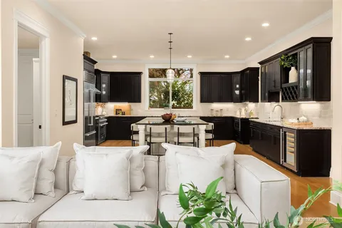 $2,965,000 | 1145 33rd Avenue East, Seattle, WA 98112