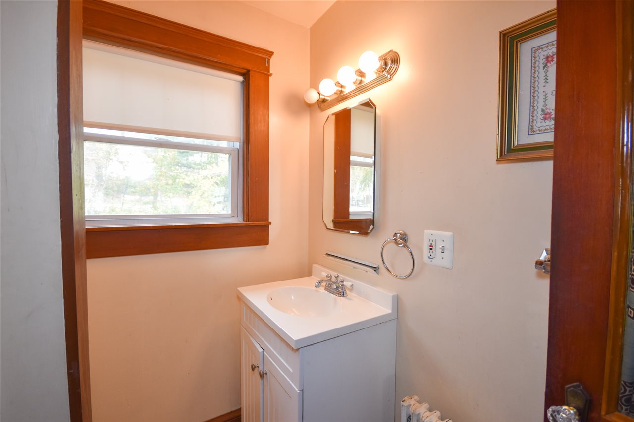 8 Norway Plains Road Rochester, NH 03868 - Photo 22 of 36