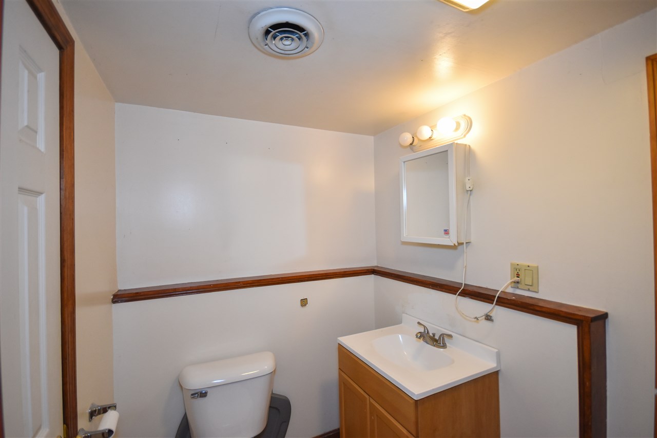 8 Norway Plains Road Rochester, NH 03868 - Photo 28 of 36