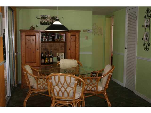 6979 Southeast Ridgeway Terrace Hobe Sound, FL 33455 - Photo 6 of 25 Gallery Image 6