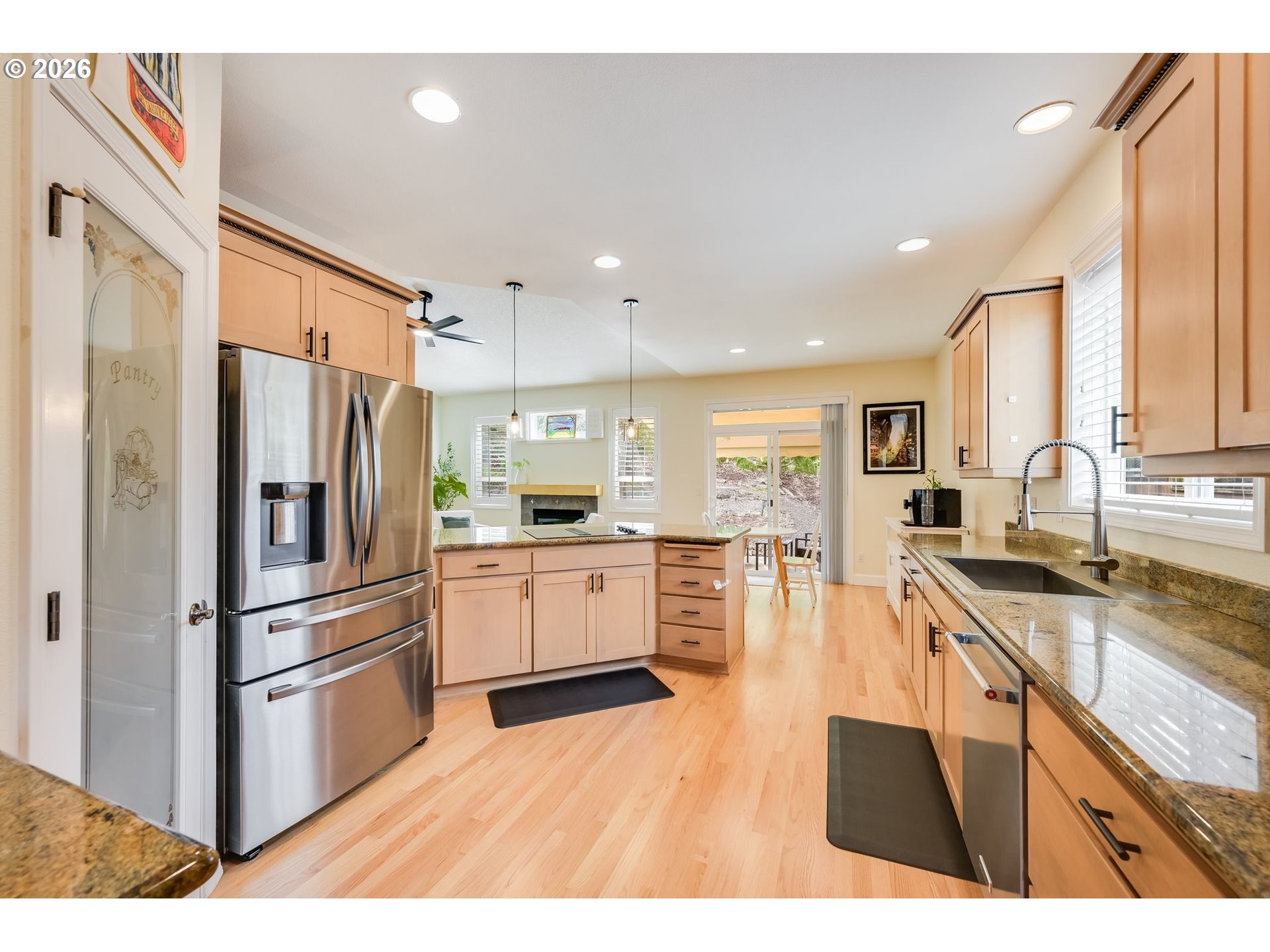 2520 Northwest 29th Avenue Camas, WA 98607 - Photo 6 of 36 Kitchen