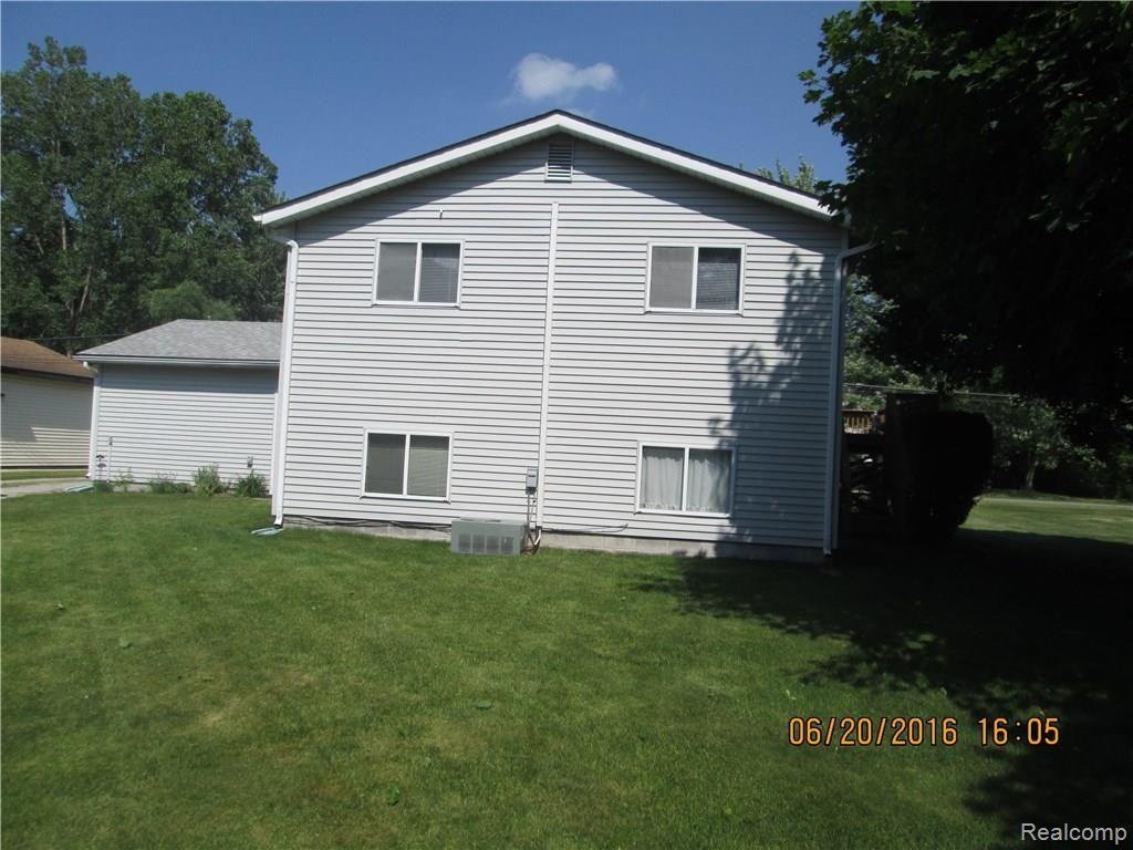 2973 Range Road Smiths Creek, MI 48074 - Photo 7 of 54 IMG_6919.JPG