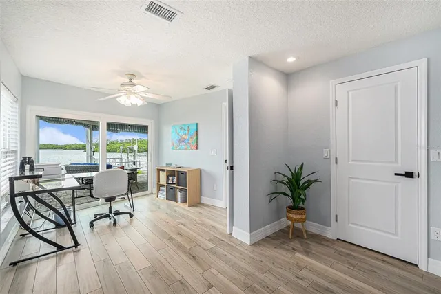 $1,199,994 | 5694 Oakhurst Drive, Seminole, FL 33772