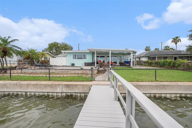 $1,199,994 | 5694 Oakhurst Drive, Seminole, FL 33772