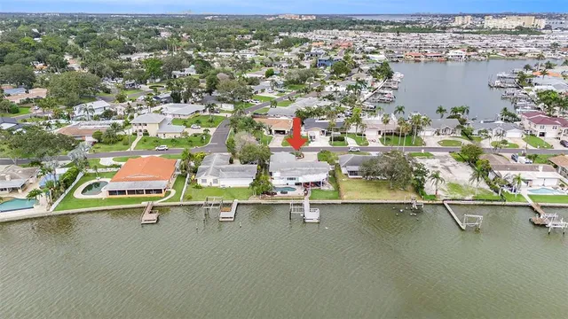 $1,199,994 | 5694 Oakhurst Drive, Seminole, FL 33772