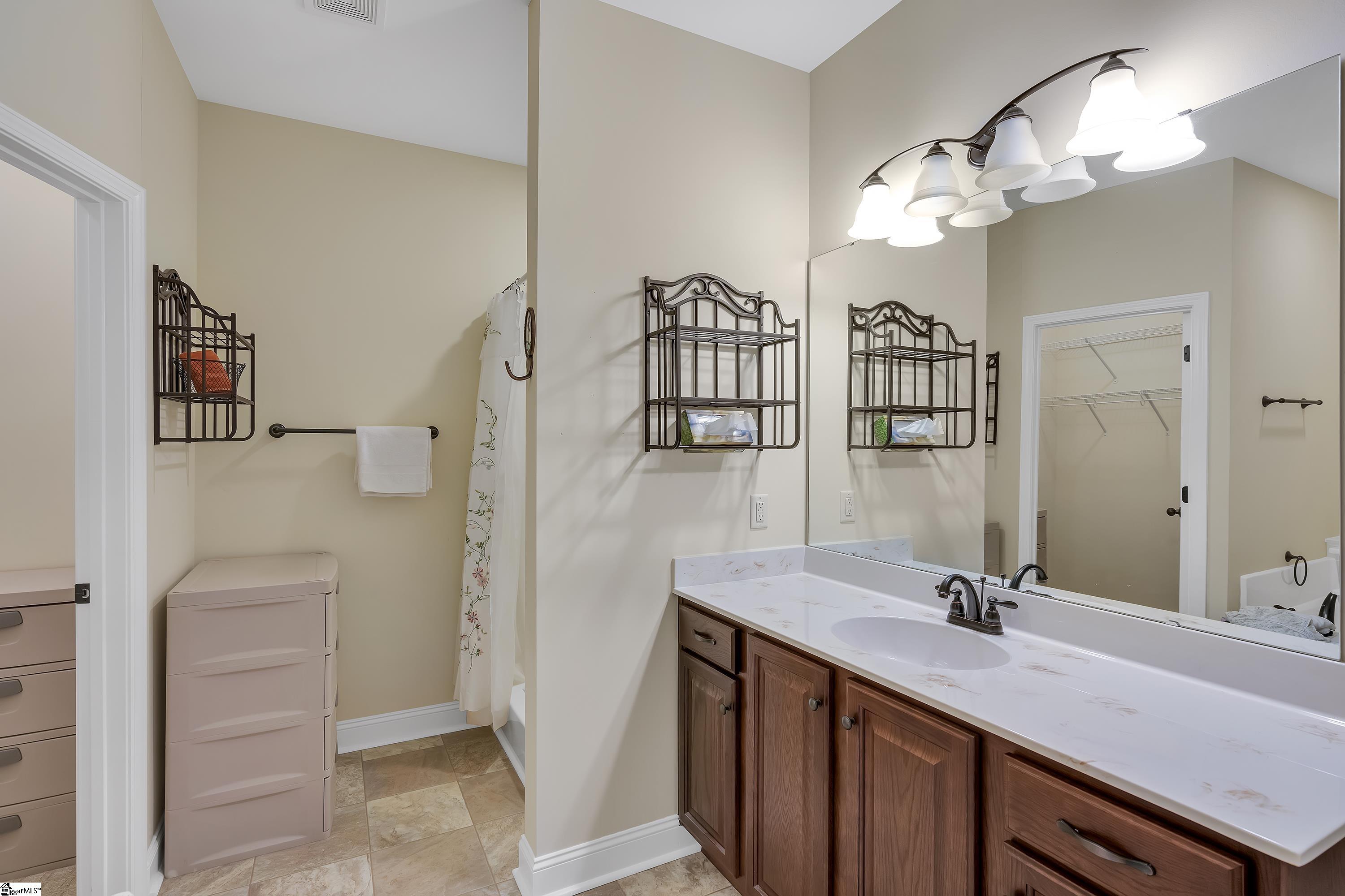 213 Garren Road Easley, SC 29640 - Photo 14 of 29