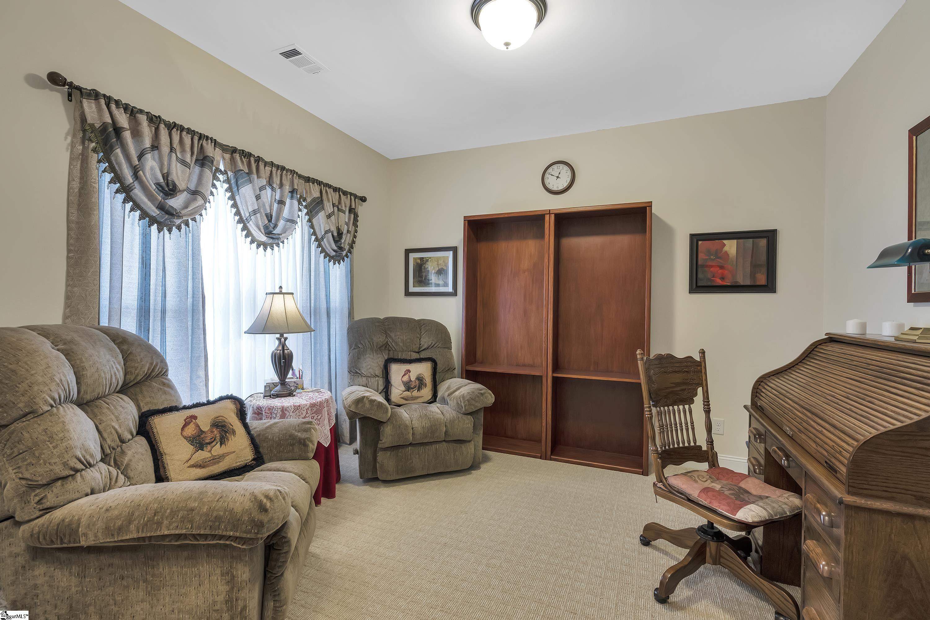 213 Garren Road Easley, SC 29640 - Photo 4 of 29