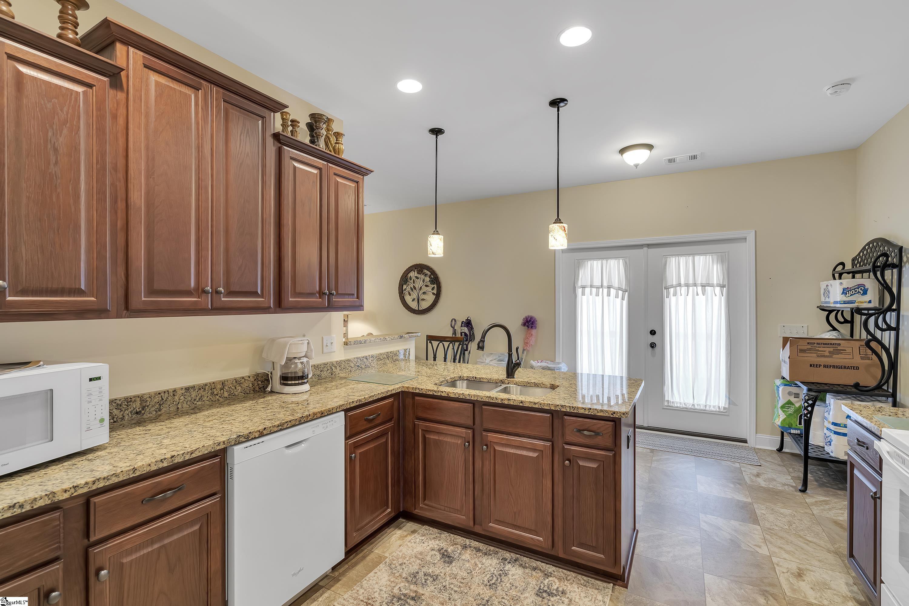 213 Garren Road Easley, SC 29640 - Photo 6 of 29