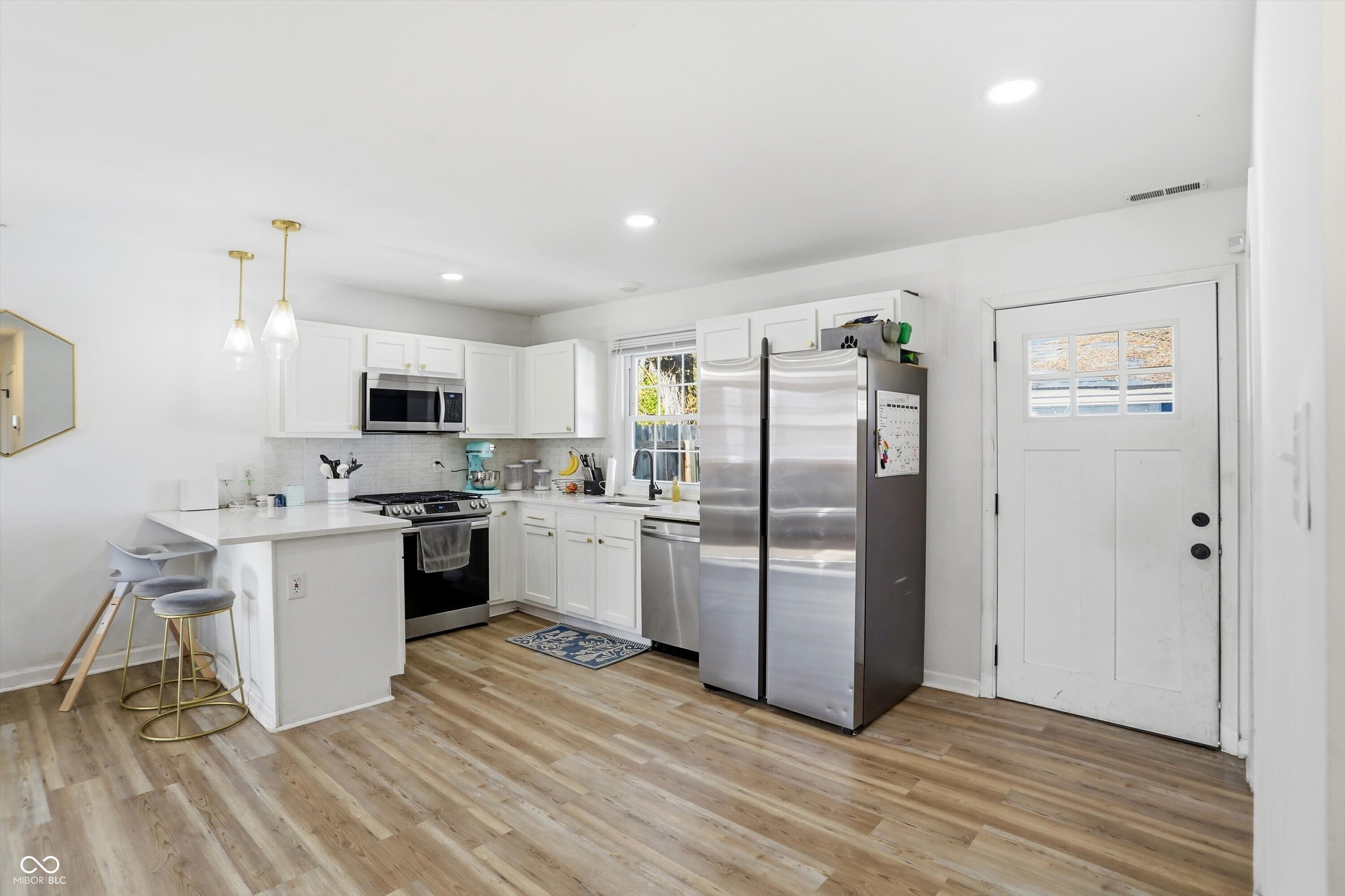 2032 West 63rd Street Indianapolis, IN 46260 - Photo 14 of 39