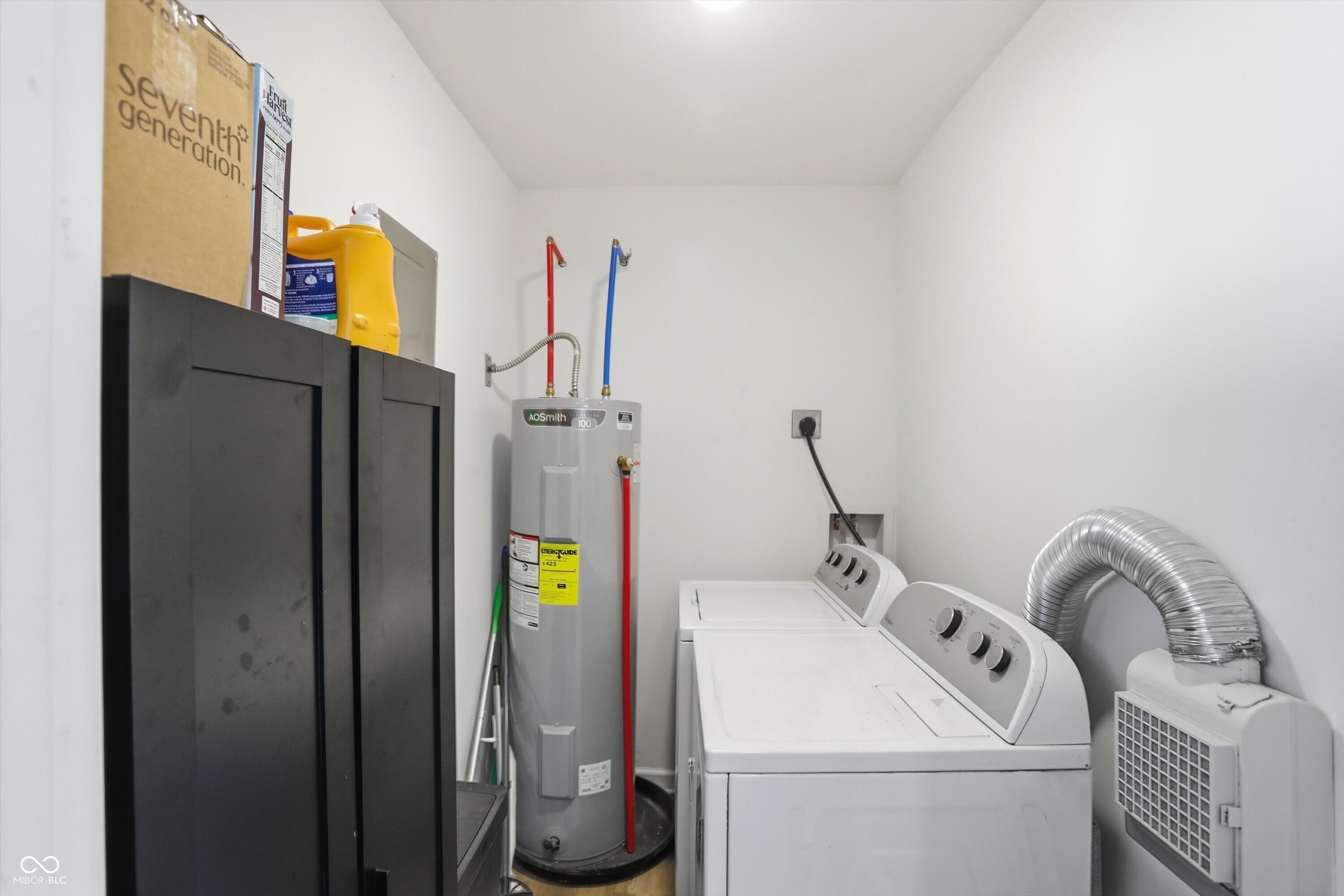 2032 West 63rd Street Indianapolis, IN 46260 - Photo 15 of 39