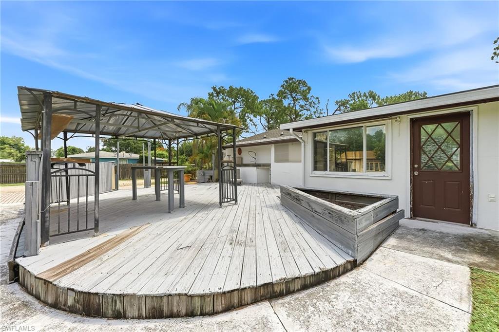 1290 St Clair Shores Road Naples, FL 34104 - Photo 45 of 48
