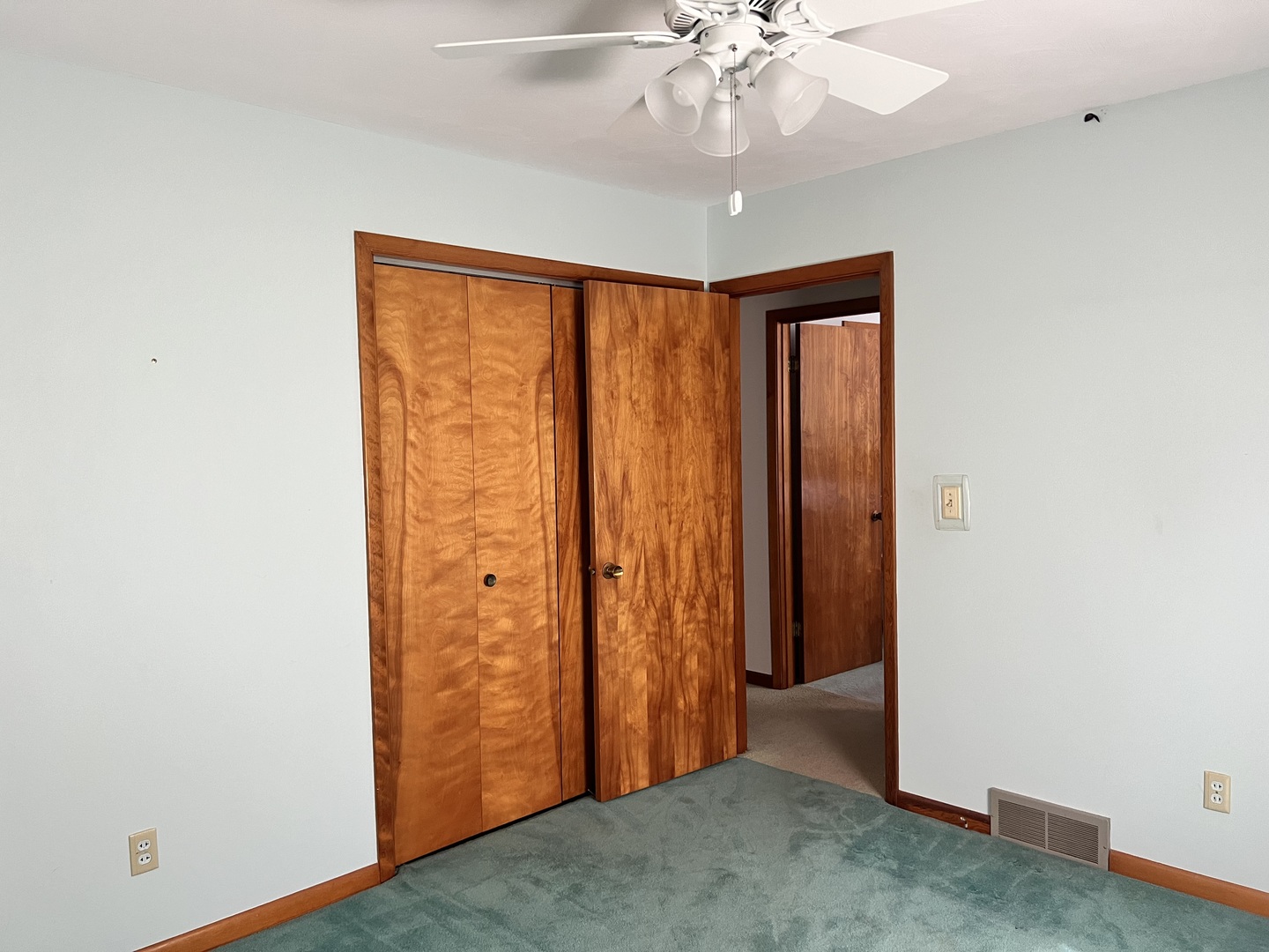 204 Beech Street Normal, IL 61761 - Photo 21 of 45 Gallery Image 21