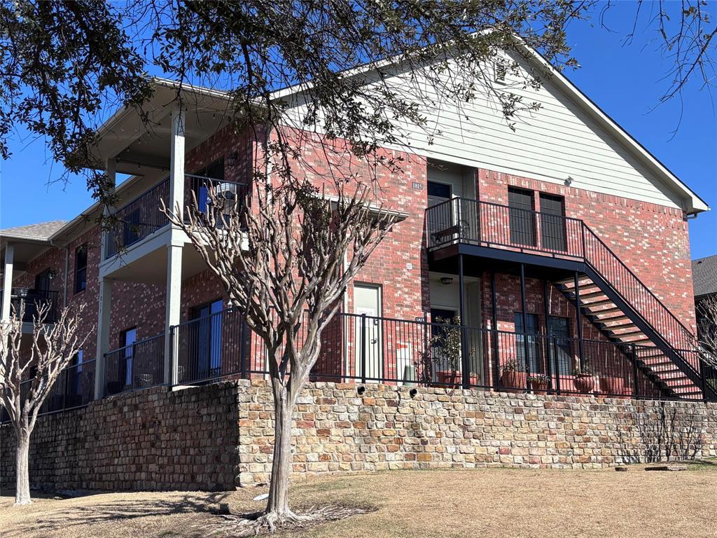 1815 Signal Ridge Place Rockwall, TX 75032 - Photo 2 of 32