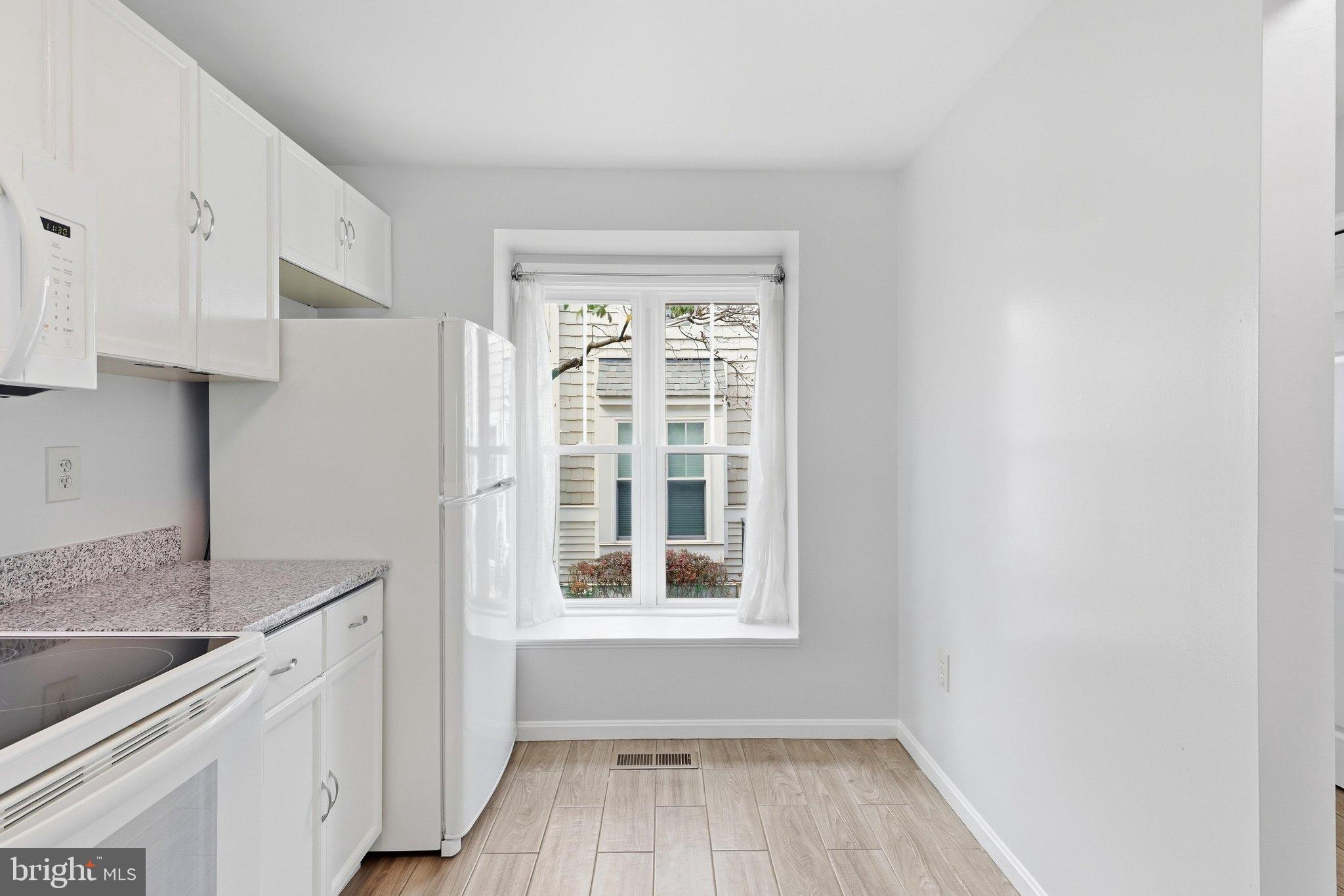 3928 9th Road South Arlington, VA 22204 - Photo 8 of 32 Gallery Image 8