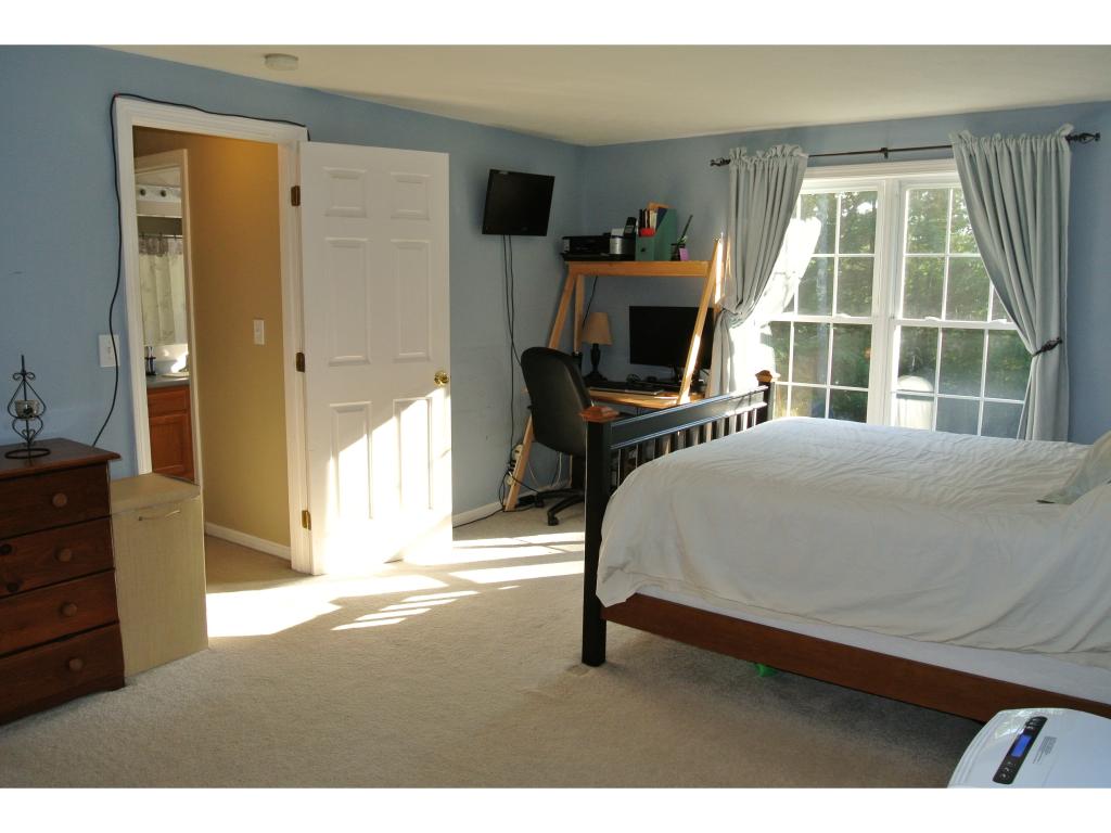 1053 Montalona Road Dunbarton, NH 03046 - Photo 17 of 28