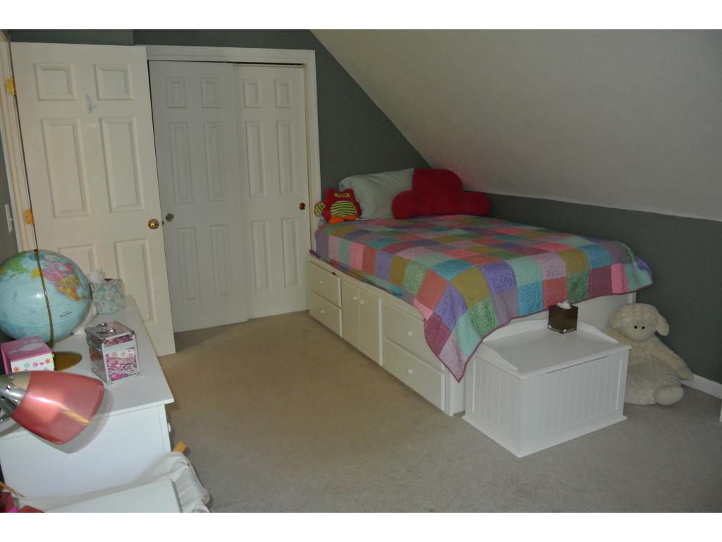 1053 Montalona Road Dunbarton, NH 03046 - Photo 21 of 28