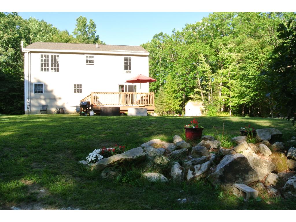 1053 Montalona Road Dunbarton, NH 03046 - Photo 6 of 28