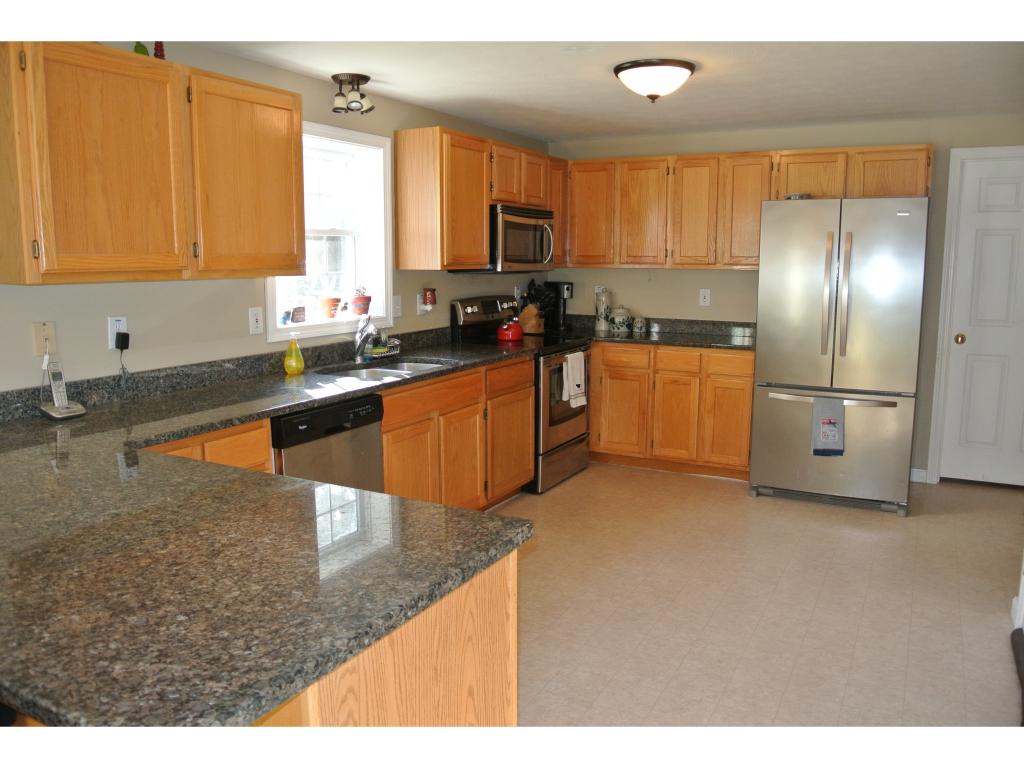 1053 Montalona Road Dunbarton, NH 03046 - Photo 9 of 28