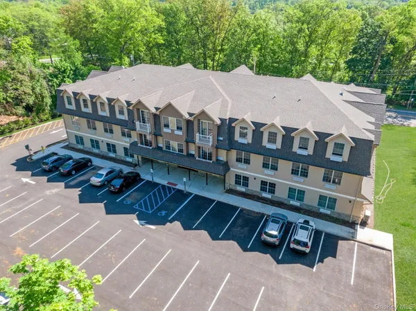 $2,790 | 962 Rte 9W, Unit 103, Congers, NY 10920