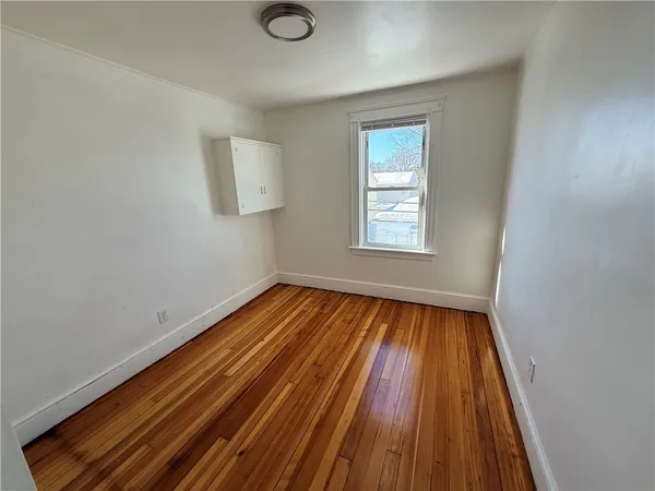 $1,600 | 251 Transit Street, Unit 2R, Woonsocket, RI 02895