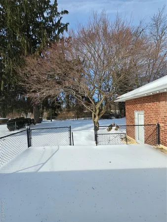 $5,500 | 102 Birchwood Park Drive, Syosset, NY 11791