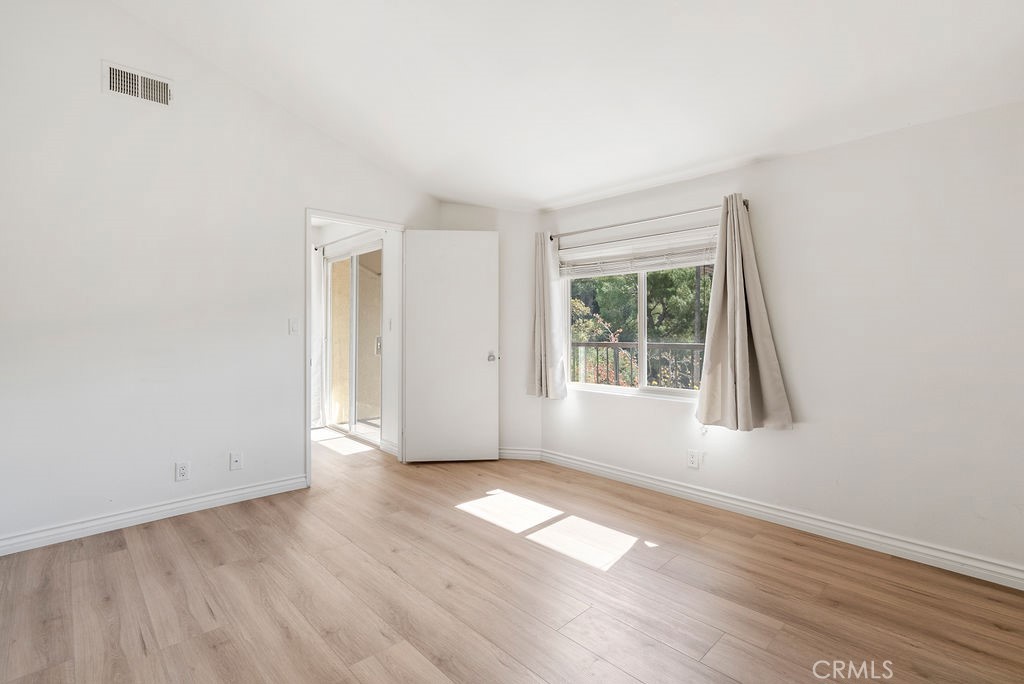 1881 Alpha Road, Unit 3 Glendale, CA 91208 - Photo 19 of 54 BEDROOM 1