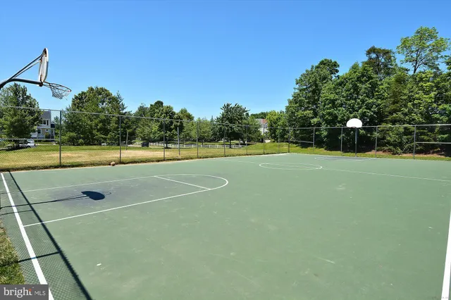 a view of a tennis court