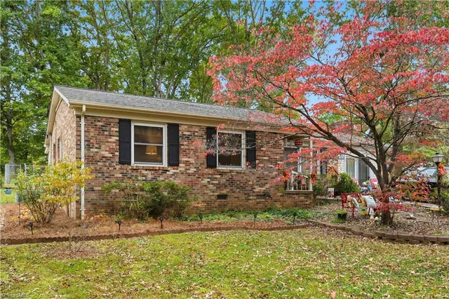 $263,500 | 323 Shannon Drive, Eden, NC 27288