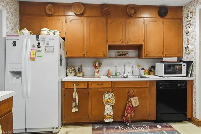 $263,500 | 323 Shannon Drive, Eden, NC 27288