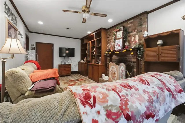 $263,500 | 323 Shannon Drive, Eden, NC 27288