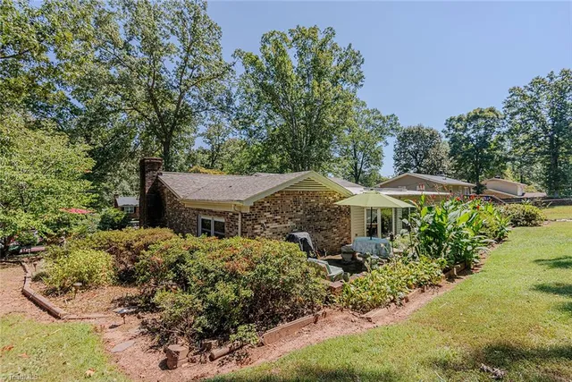 $263,500 | 323 Shannon Drive, Eden, NC 27288
