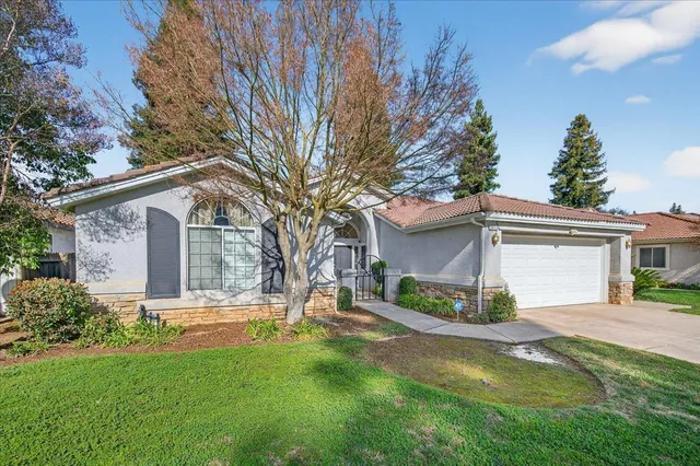 $439,900 | 5950 West Chennault Avenue, Fresno, CA 93722